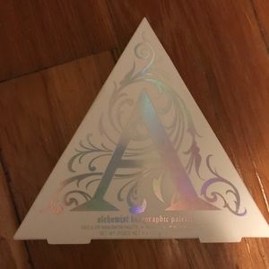 Kat Von D Alchemist Highlighter Palette